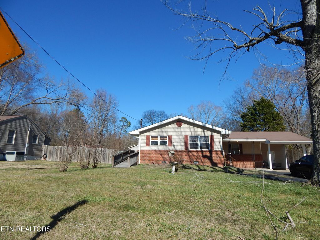 Photo of 1708 Woodson Drive, Knoxville, TN 37920 (MLS # 1330863)