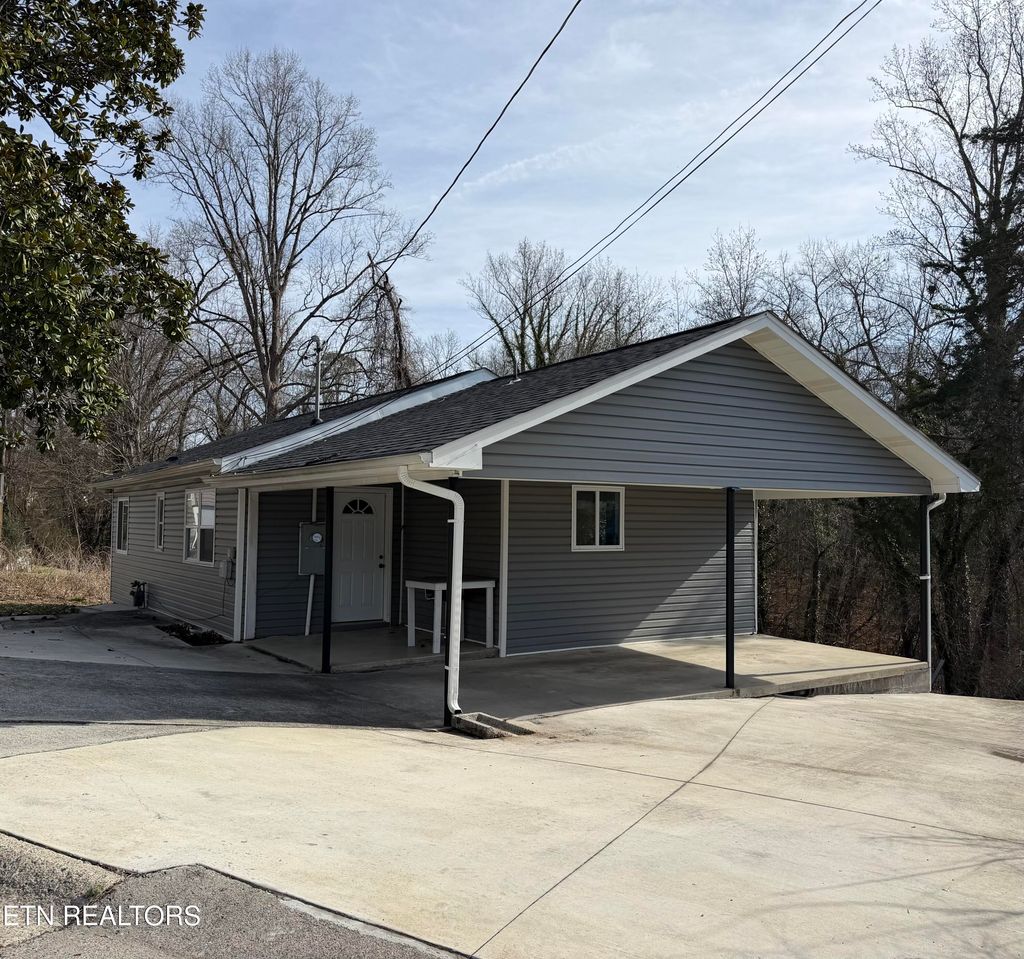 Photo of 510 Michigan Ave, Oak Ridge, TN 37830 (MLS # 1331993)