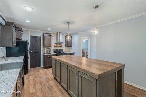 Tiny photo for 2156 Hiwassee Rd, Sweetwater, TN 37874 (MLS # 1349789)
