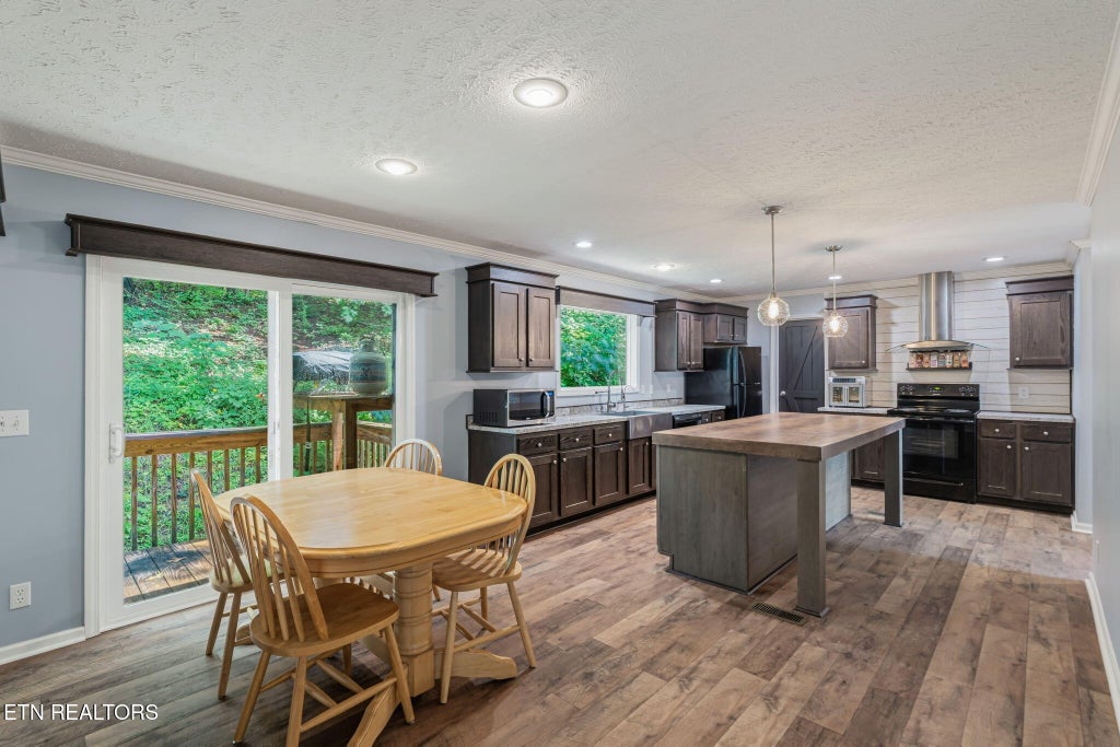 Photo of 2156 Hiwassee Rd, Sweetwater, TN 37874 (MLS # 1349789)