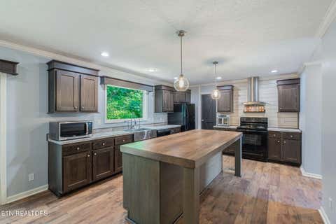 Tiny photo for 2156 Hiwassee Rd, Sweetwater, TN 37874 (MLS # 1349789)