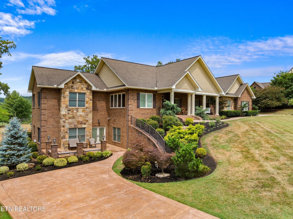 Photo of 2057 Majestic Circle, Dandridge, TN 37725 (MLS # 1270190)
