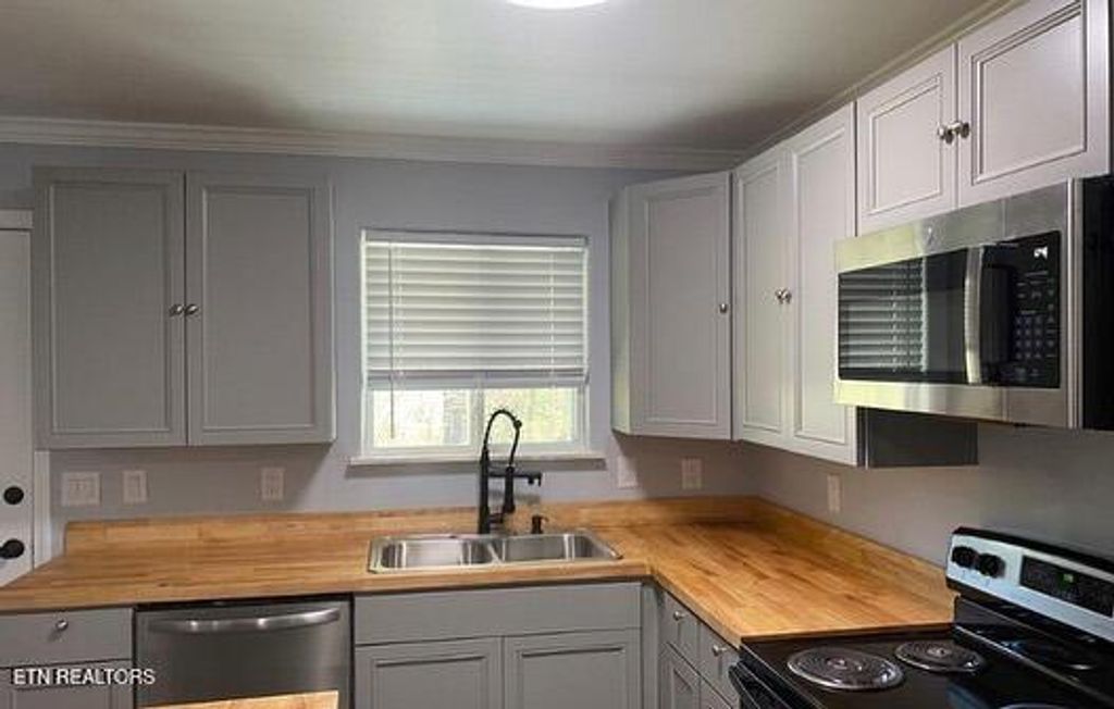 Photo of 1422 Mountain Ranch Rd, Newport, TN 37821 (MLS # 1338760)