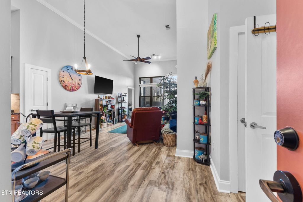 Photo of 445 W Blount Ave #108, Knoxville, TN 37920 (MLS # 1337100)