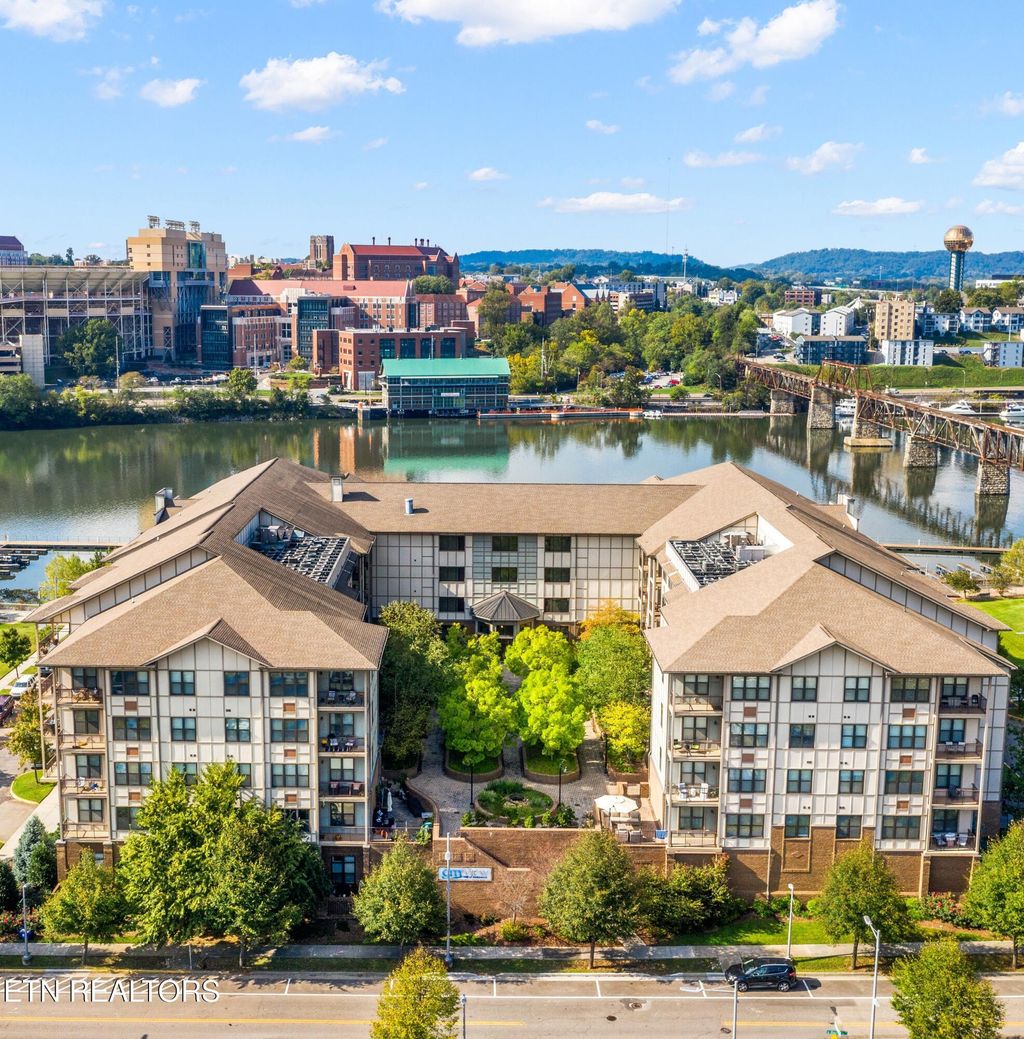 Photo of 445 W Blount Ave #108, Knoxville, TN 37920 (MLS # 1337100)