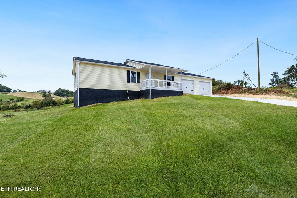 Photo of 1202 Howell River Rd, Rutledge, TN 37861 (MLS # 1276935)