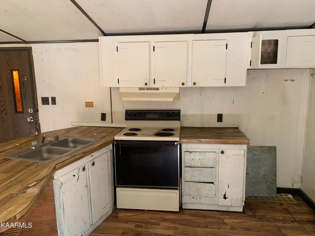 Photo of 831 Mabetown Rd, Tazewell, TN 37879 (MLS # 1204130)