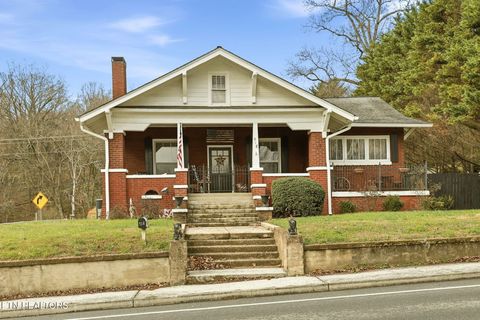 Photo of 518 N Main St, Clinton, TN 37716 (MLS # 1330765)