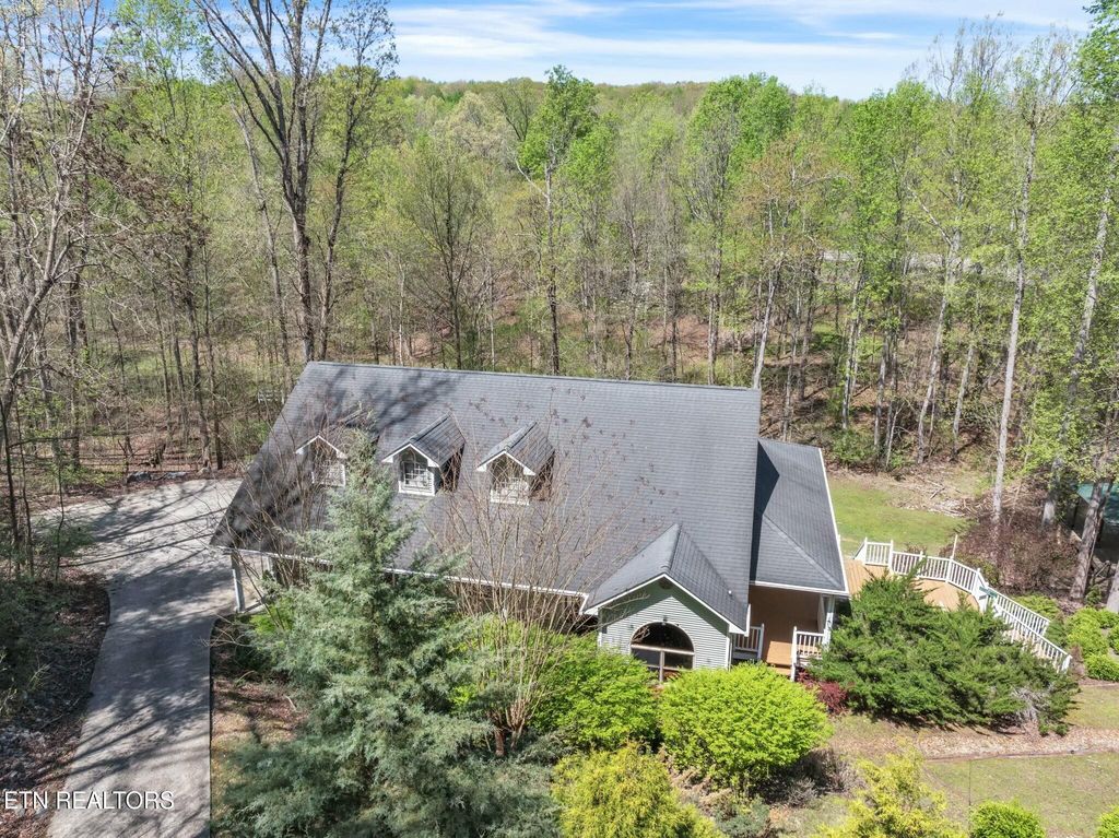 Photo of 319 Pin Oak Drive Dr, Rockwood, TN 37854 (MLS # 1294201)
