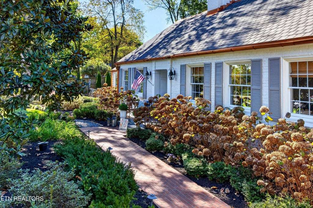 Photo of 4265 Holloway Drive, Knoxville, TN 37919 (MLS # 1358938)