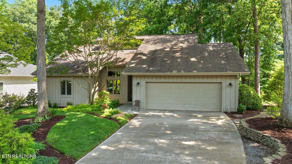 Photo of 112 Oligi Lane, Loudon, TN 37774 (MLS # 1343399)