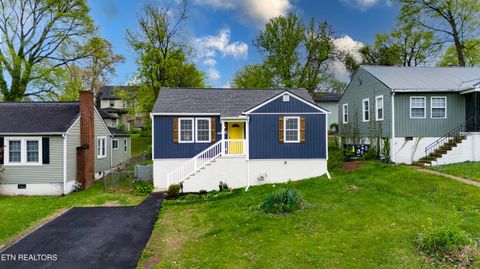 Photo of 2918 Woodbine Ave, Knoxville, TN 37914 (MLS # 1318260)