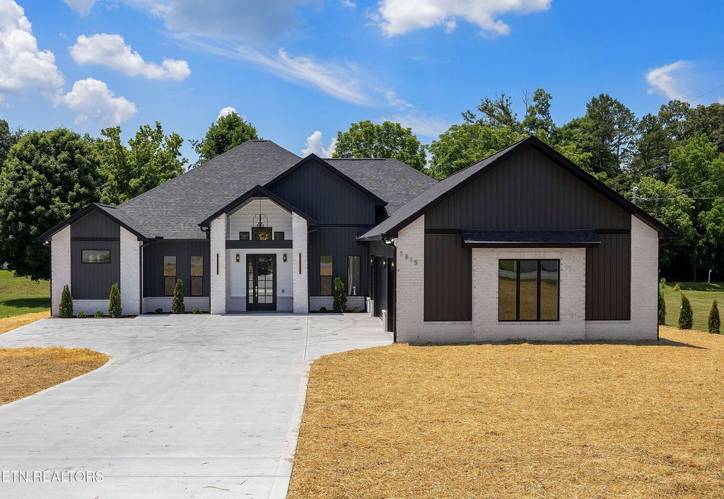 Photo of 7515 Washington Pike, Corryton, TN 37721 (MLS # 1267516)