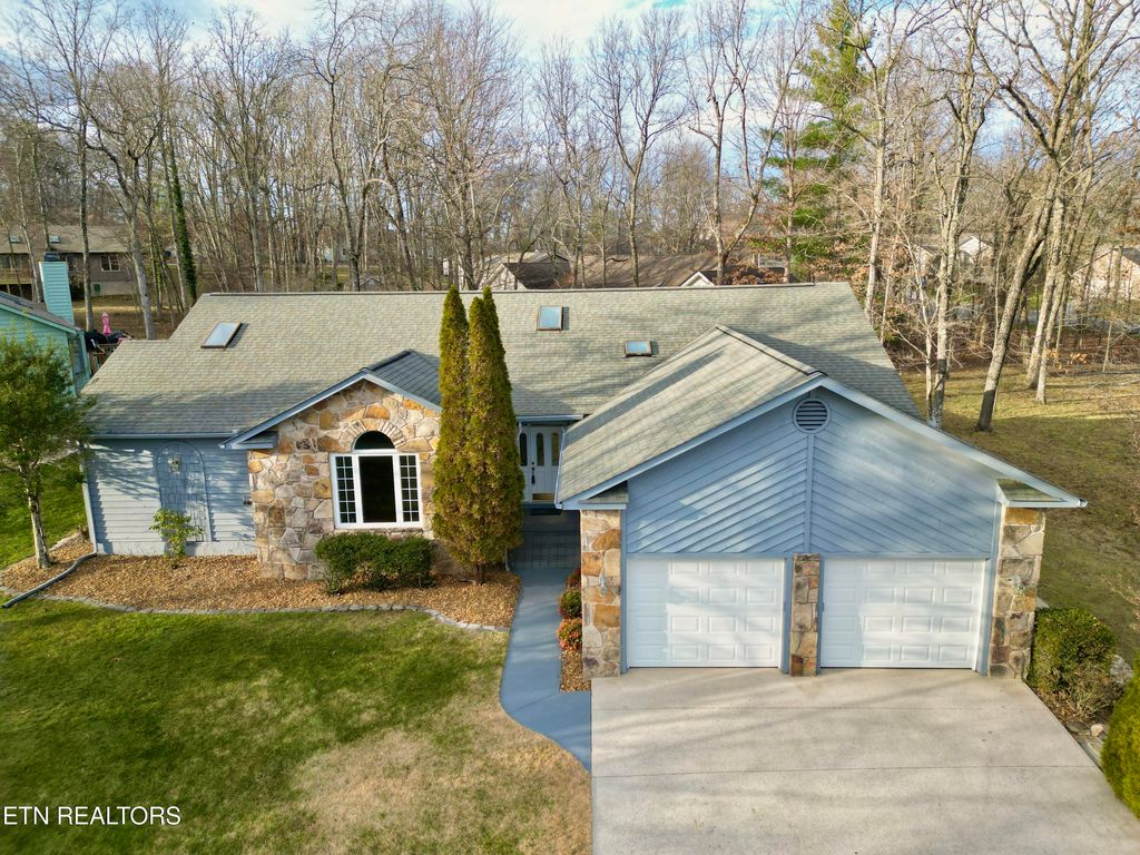 Photo of 107 Walden Ridge Drive, Crossville, TN 38558 (MLS # 1324728)