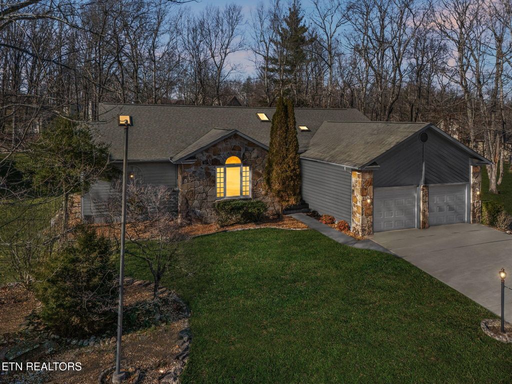 Photo of 107 Walden Ridge Drive, Crossville, TN 38558 (MLS # 1324728)