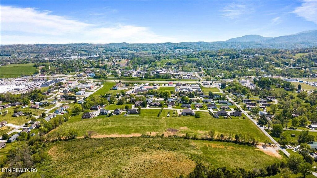 Photo of Eagle Bluff Rd, Jacksboro, TN 37757 (MLS # 1336455)