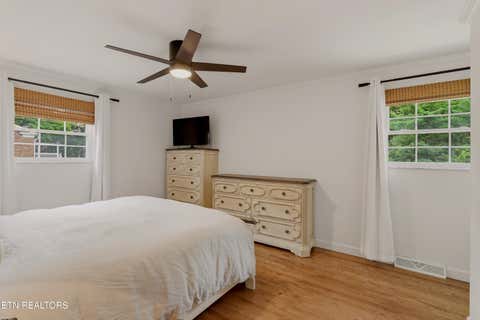 Tiny photo for 8130 Ainsworth Drive, Knoxville, TN 37909 (MLS # 1349736)