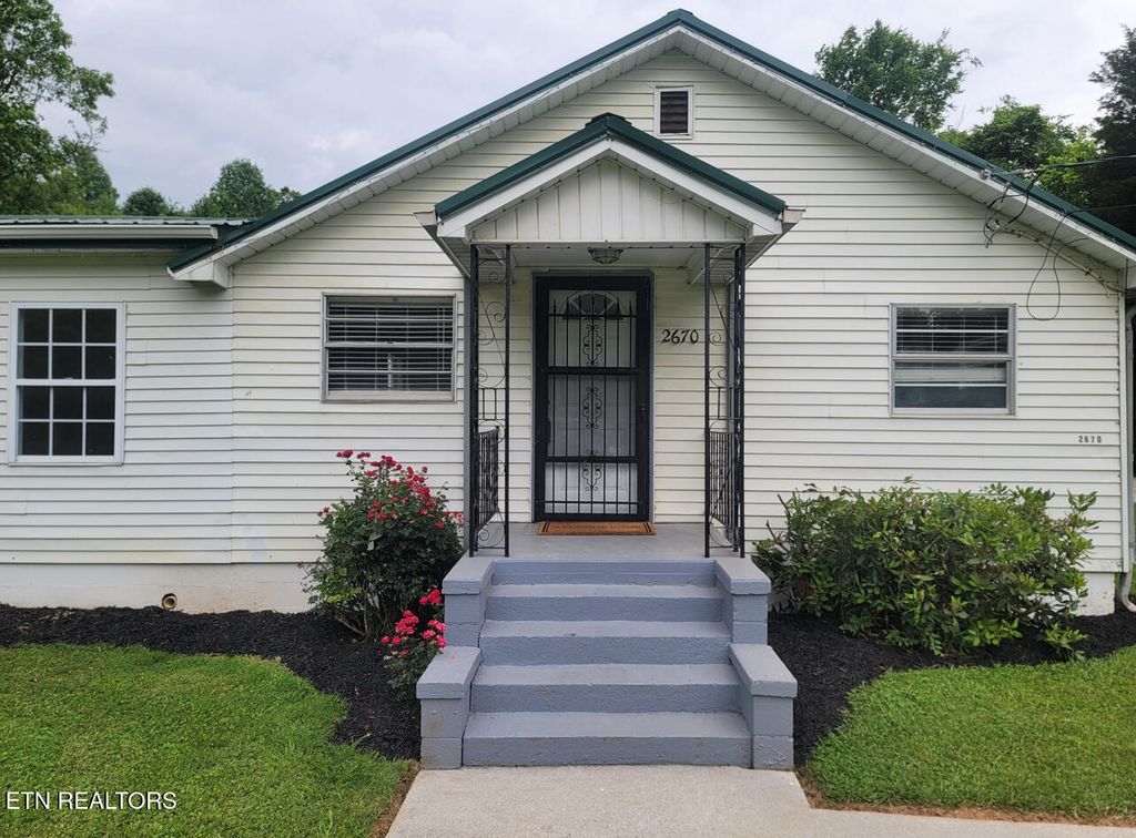 Photo of 2670 Ellejoy Rd, Walland, TN 37886 (MLS # 1291485)