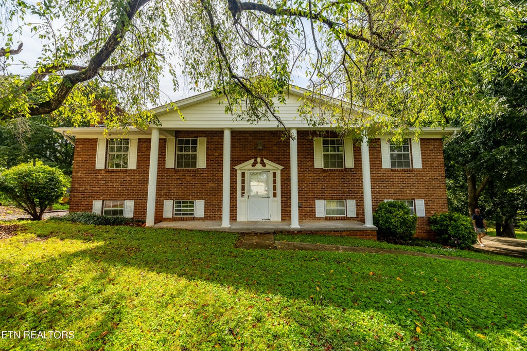 Photo of 3073 Marvin Circle, Maryville, TN 37803 (MLS # 1353527)