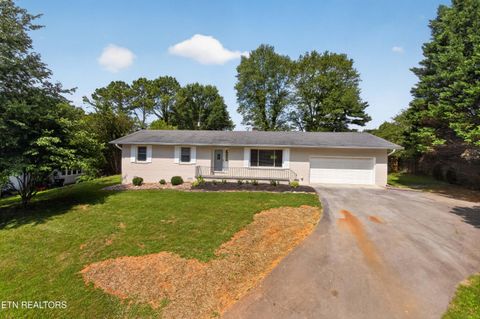 Photo of 1221 Southbreeze Circle, Knoxville, TN 37919 (MLS # 1347977)