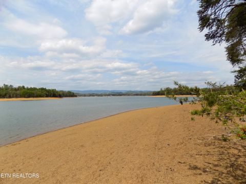 Photo of 3753 Lake Point Drive, Morristown, TN 37814 (MLS # 1337000)