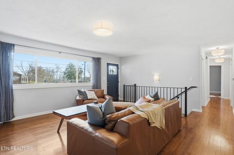 Tiny photo for 301 NW Portsmouth Rd, Knoxville, TN 37909 (MLS # 1328418)