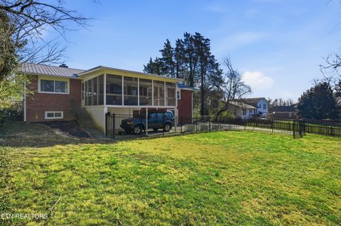 Tiny photo for 301 NW Portsmouth Rd, Knoxville, TN 37909 (MLS # 1328418)