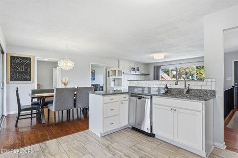 Tiny photo for 301 NW Portsmouth Rd, Knoxville, TN 37909 (MLS # 1328418)