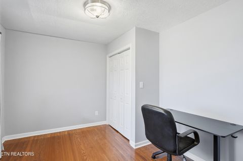 Tiny photo for 301 NW Portsmouth Rd, Knoxville, TN 37909 (MLS # 1328418)