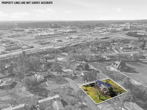 Tiny photo for 301 NW Portsmouth Rd, Knoxville, TN 37909 (MLS # 1328418)