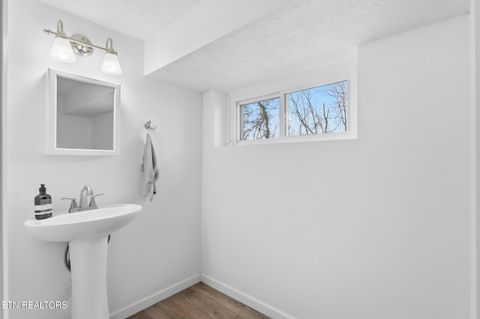 Tiny photo for 301 NW Portsmouth Rd, Knoxville, TN 37909 (MLS # 1328418)