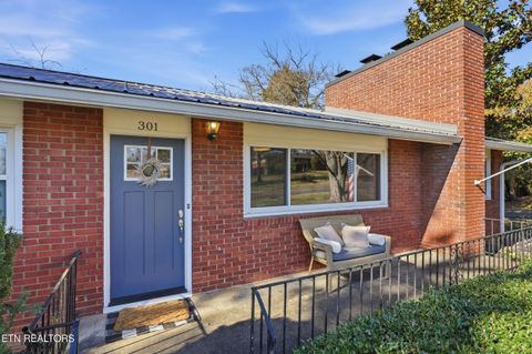 Tiny photo for 301 NW Portsmouth Rd, Knoxville, TN 37909 (MLS # 1328418)