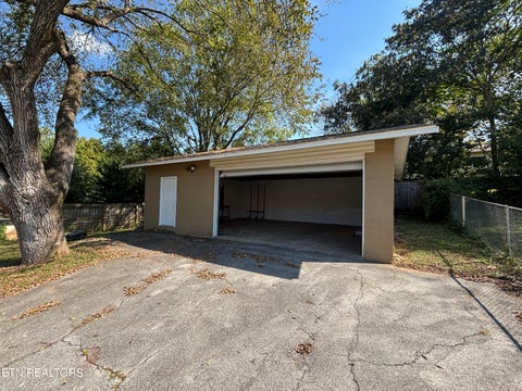 Tiny photo for 3410 Feathers St, Knoxville, TN 37920 (MLS # 1357608)