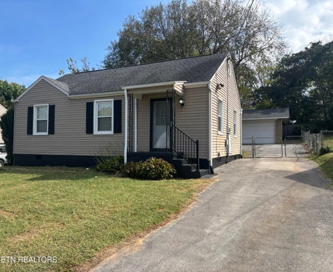 Photo of 3410 Feathers St, Knoxville, TN 37920 (MLS # 1357608)