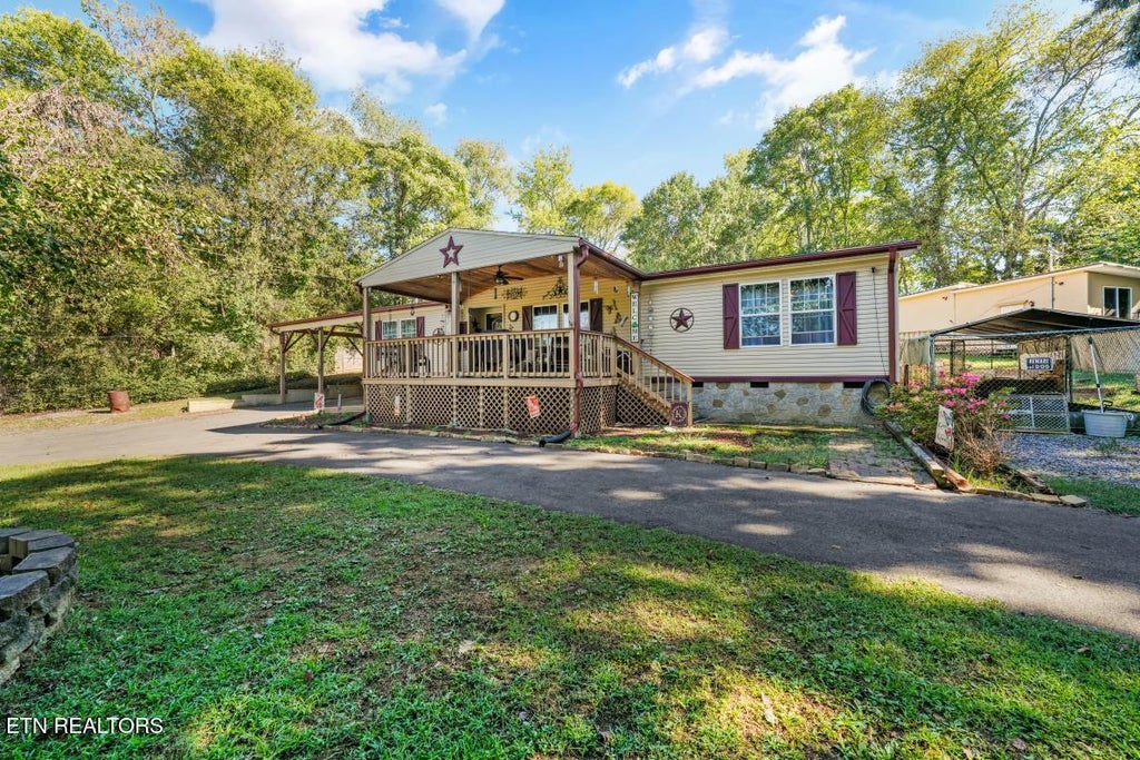 Photo of 665 Sanford St, Newport, TN 37821 (MLS # 1356917)