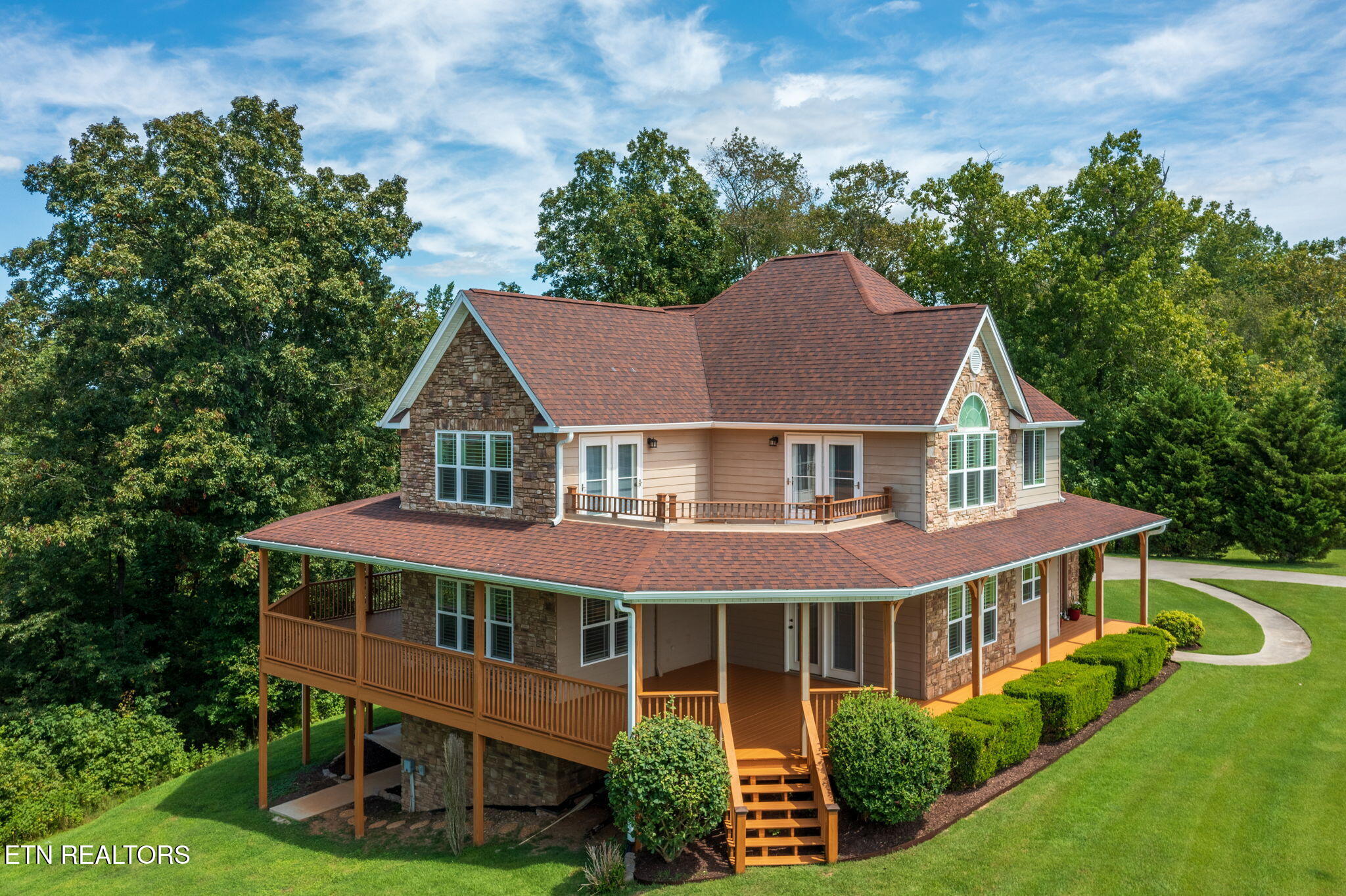 210 Majestic View Drive