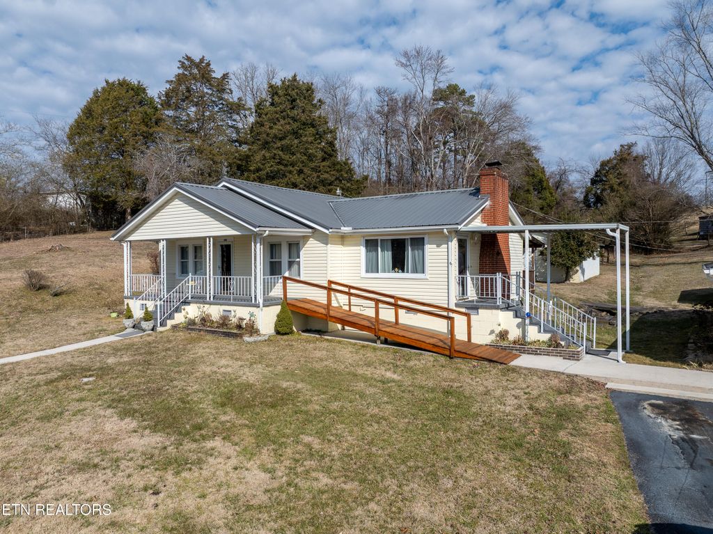 Photo of 288 Cates Rd, Rockwood, TN 37854 (MLS # 1328288)