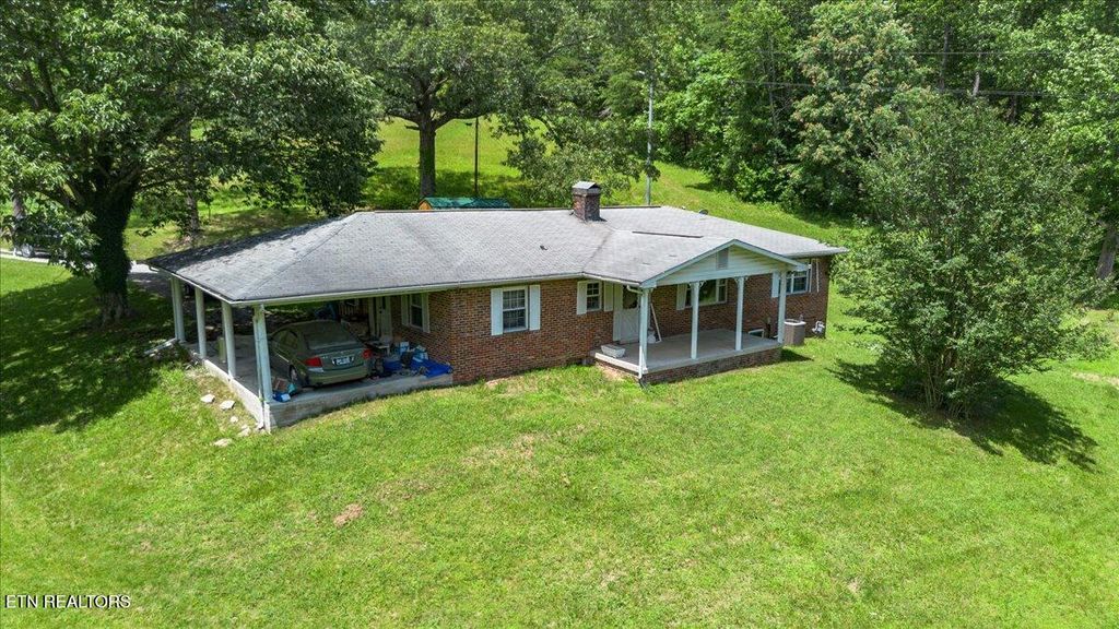 Photo of 330 Dilbeck Lane, Caryville, TN 37714 (MLS # 1305679)