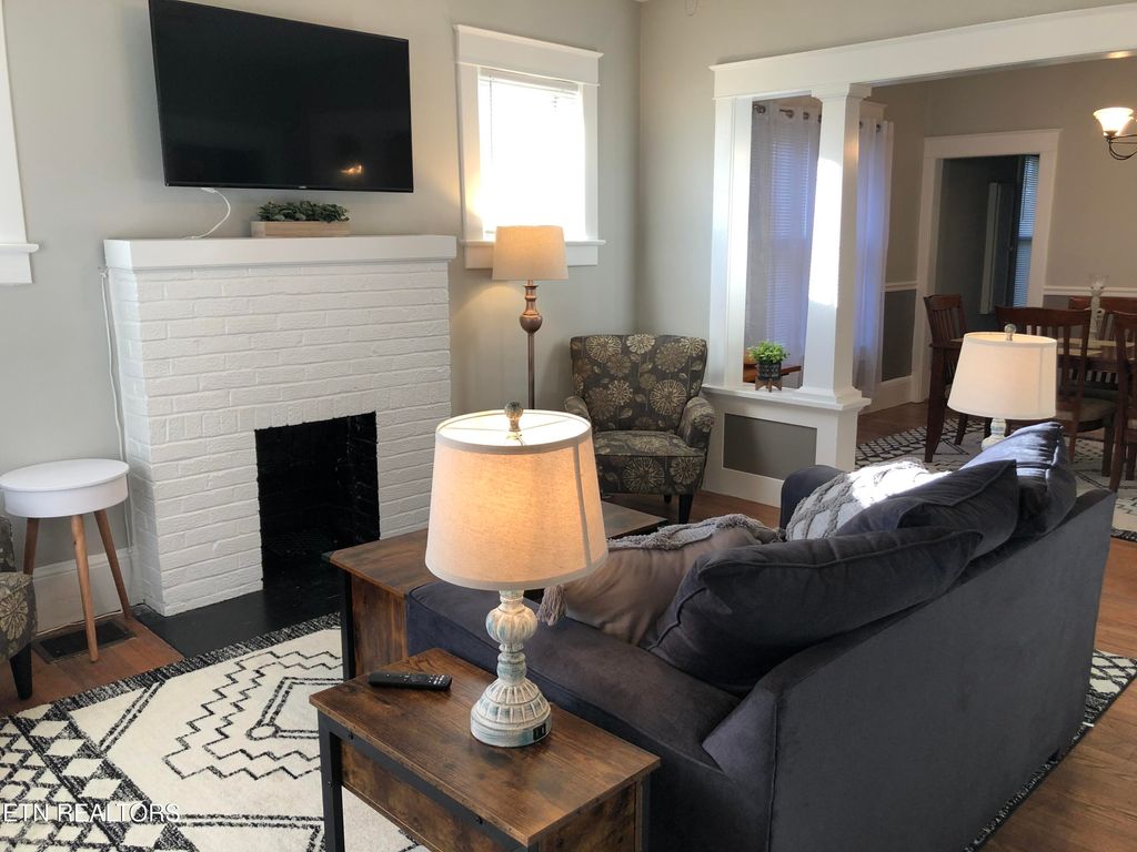 Photo of 1301 Windsor Ave, Bristol, TN 37620 (MLS # 1333126)