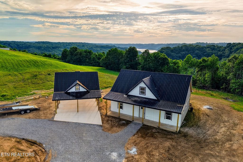 Photo of 689 Amonett Circle #17, Byrdstown, TN 38549 (MLS # 1343792)