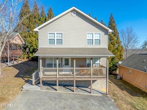 640 Lloyd Huskey Rd Pigeon Forge TN 37863