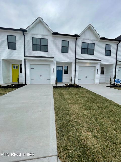 9127 Rolling Stone Way Knoxville TN 37920