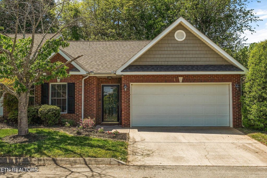Photo of 1125 Crested Springs Way, Knoxville, TN 37923 (MLS # 1338207)