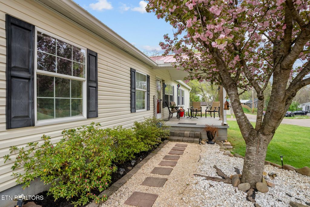 Photo of 4802 Julian St, Knoxville, TN 37920 (MLS # 1334783)