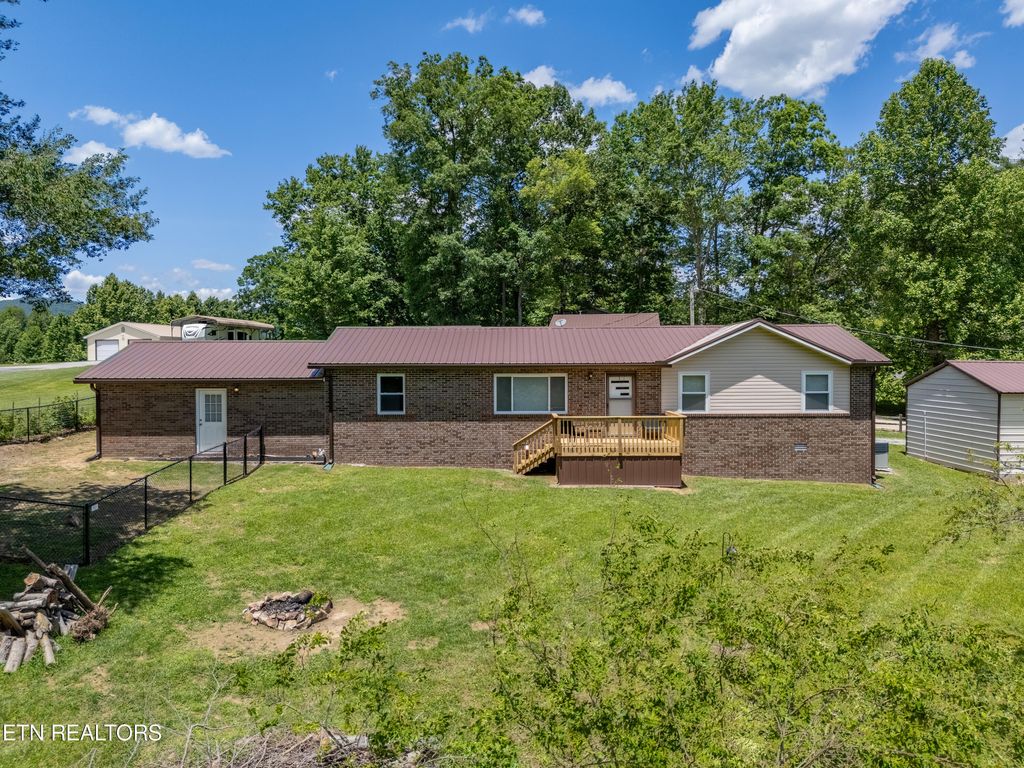 Photo of 115 Boulder Rd, Wartburg, TN 37887 (MLS # 1261929)