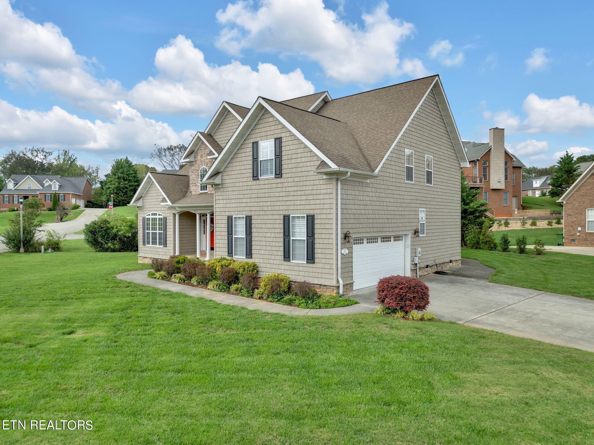 424 Ross Springs Drive