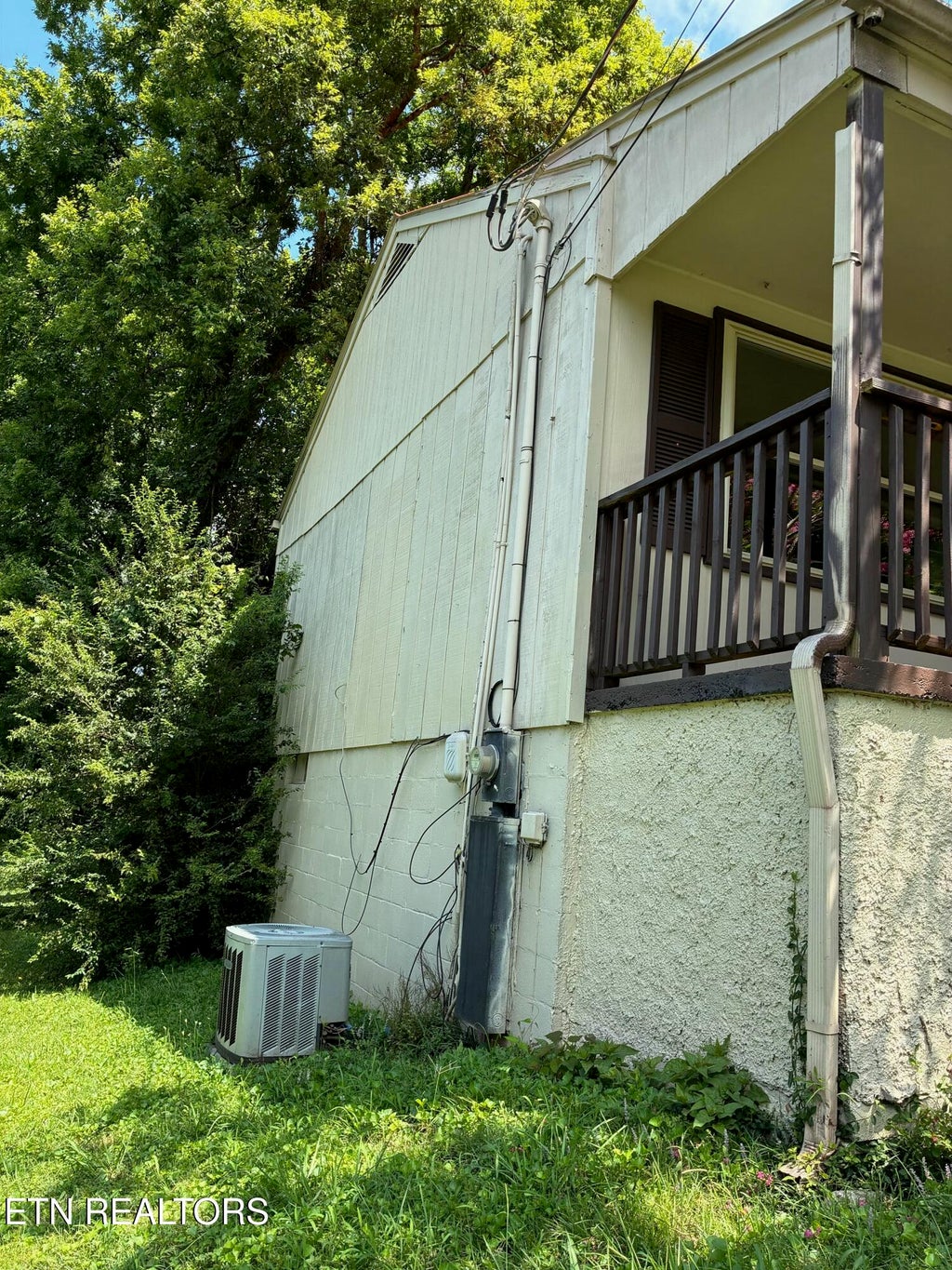 Photo of 2533 Seaton Ave, Knoxville, TN 37920 (MLS # 1348551)