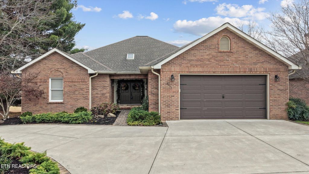 Photo of 4002 Legends Way, Maryville, TN 37801 (MLS # 1323546)