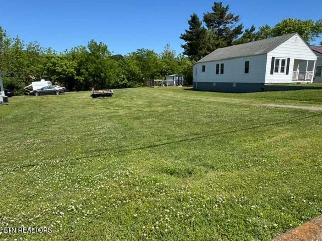 Photo of 1012 Jones St, Athens, TN 37303 (MLS # 1340215)