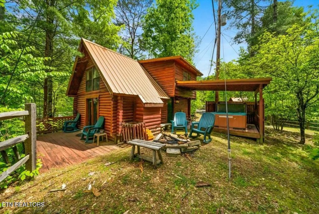 Photo of 1940 Wears Valley Rd, Sevierville, TN 37862 (MLS # 1338303)